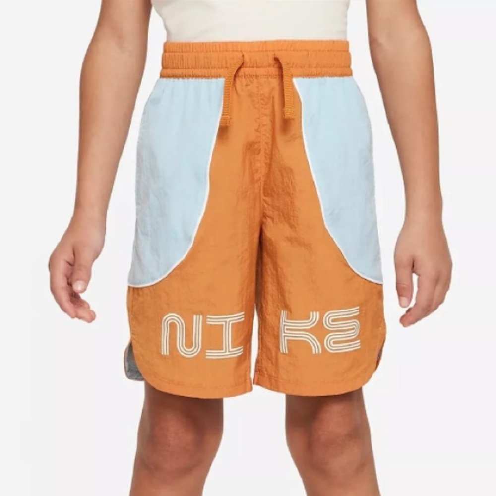 Like New Nike Big Kids' Sportswear Amplify Woven Shorts Size LG MSRP:$45